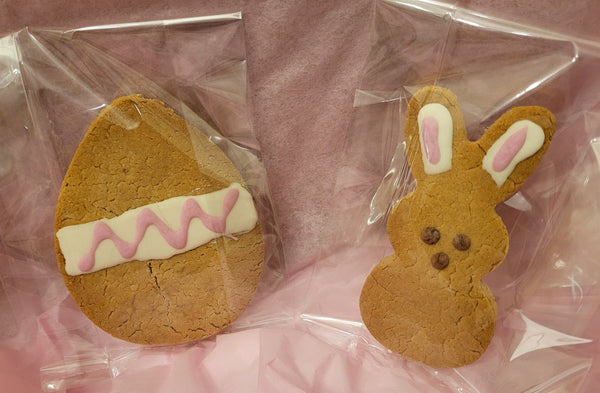 Lightly frosted, Honey Ginger Easter Cookies